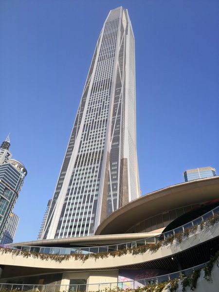 工作半年迁户口到深圳